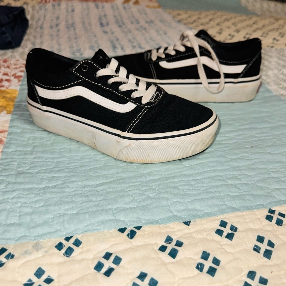 Girls Vans